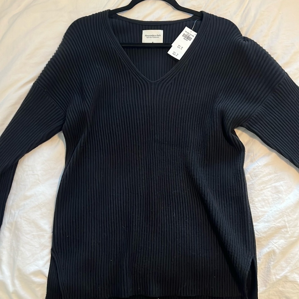 Abercrombie & Fitch sweater